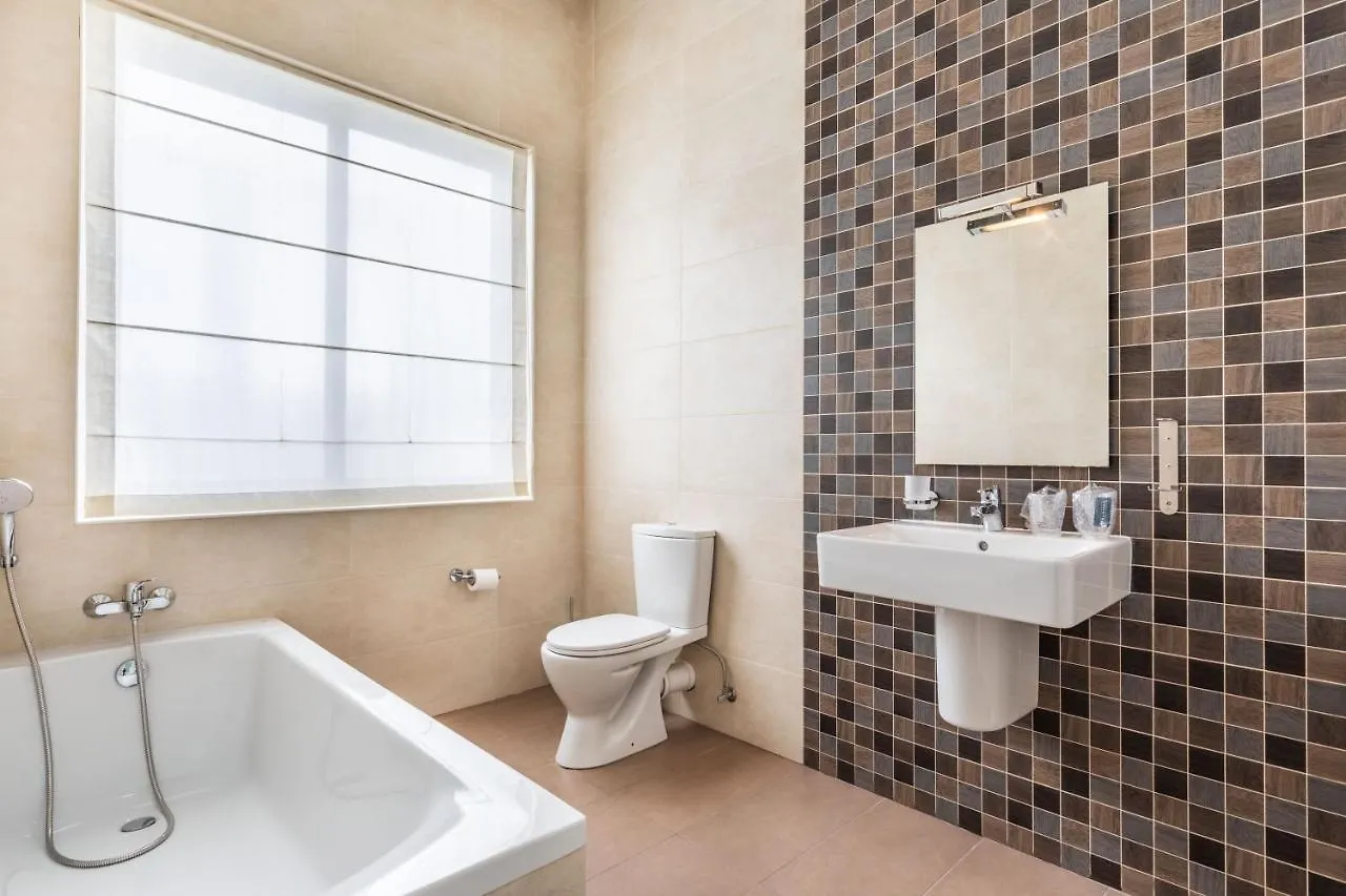 Unique Four Bedroom Townhouse One Minute Away From The Seafront Sliema Holiday home