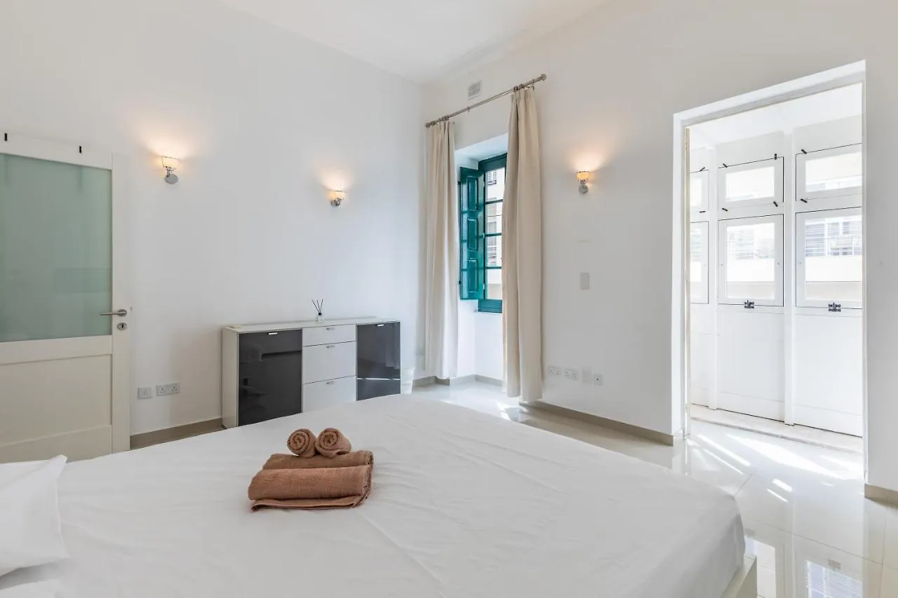 Unique Four Bedroom Townhouse One Minute Away From The Seafront Sliema